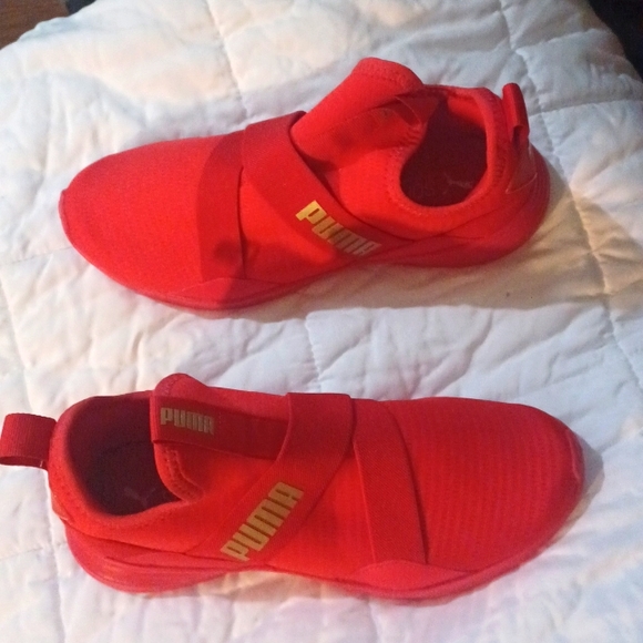 Puma Shoes - Women's size 8 1/2 puma